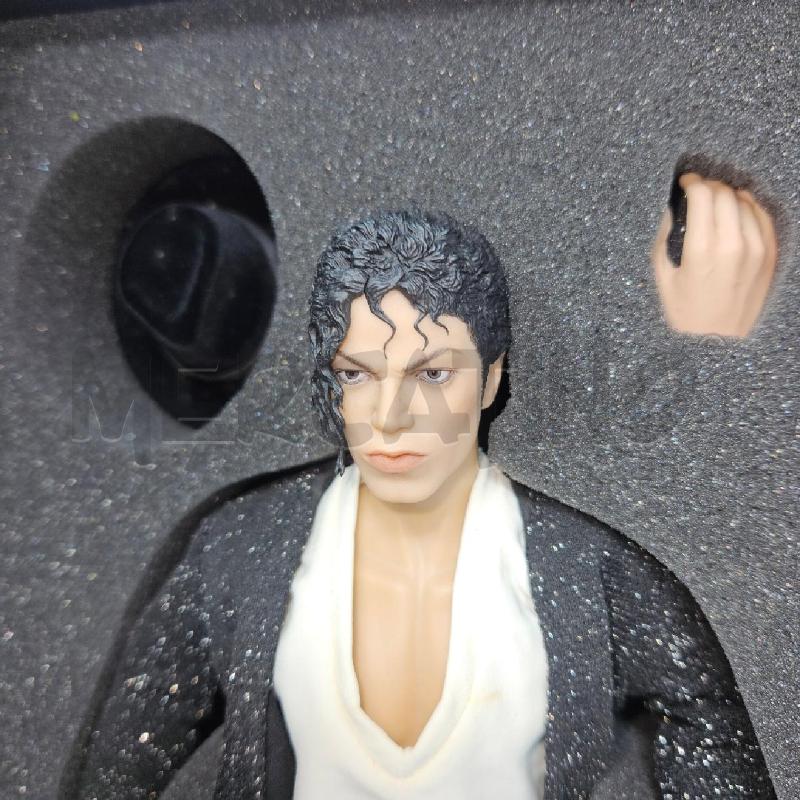 FIGURE HOT TOYS MICHAEL JACKSON BILLIE JEAN/HISTORY TOUR VERSION 1\6 USATA | Mercatino dell'Usato Roma cinecitta' 5